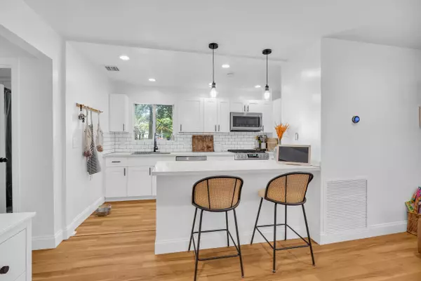 Lake Worth, FL 33460,518 S N ST