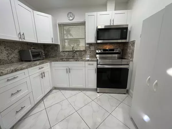 West Palm Beach, FL 33415,2665 W Dudley DR A