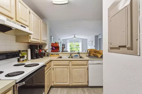 Delray Beach, FL 33445,1885 Palm Cove BLVD 10-309