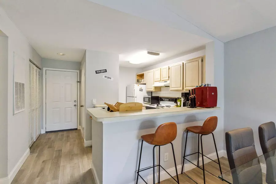 1885 Palm Cove BLVD 10-309, Delray Beach, FL 33445