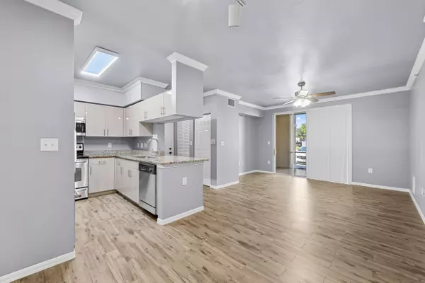 6410 Emerald Dunes DR 101, West Palm Beach, FL 33411