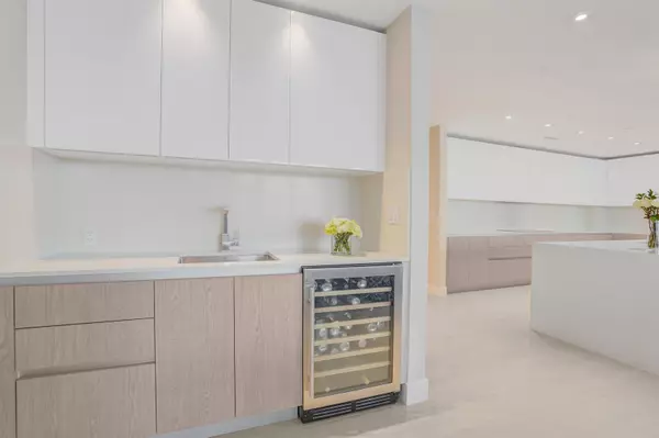 Singer Island, FL 33404,3100 N Ocean DR 1202-P