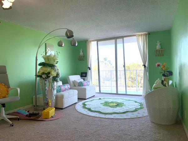 West Palm Beach, FL 33401,500 Executive Center DR 3-F