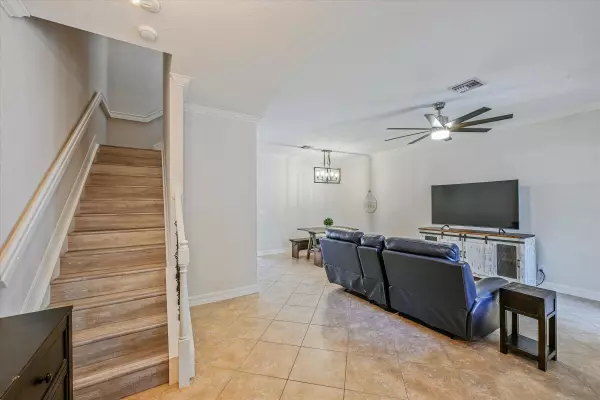 Jupiter, FL 33458,114 Ennis LN