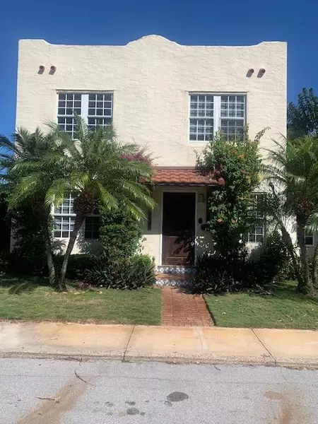 217 Lytton CT, West Palm Beach, FL 33405