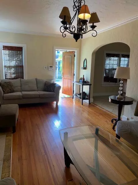 West Palm Beach, FL 33405,217 Lytton CT