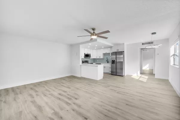 Delray Beach, FL 33446,59 Saxony B