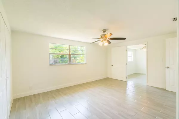 Deerfield Beach, FL 33441,700 NW 2nd WAY