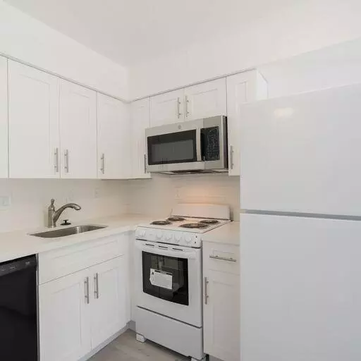 Deerfield Beach, FL 33441,49 NE 6th CT