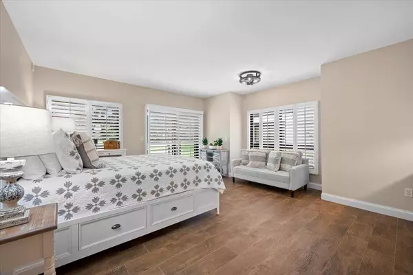 Wellington, FL 33414,13334 Polo Club RD 227