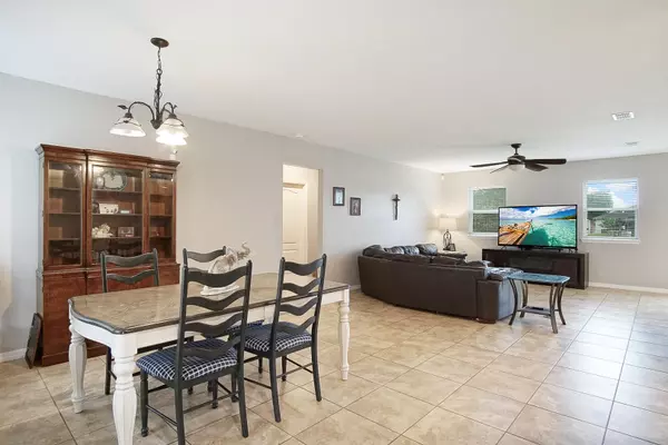 Port Saint Lucie, FL 34953,2109 SW Chestnut LN