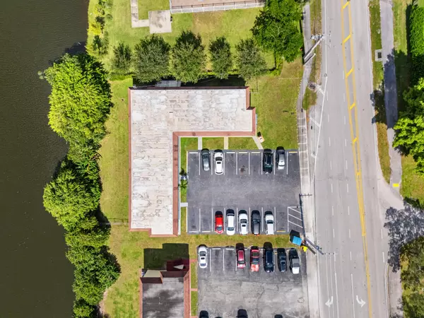 West Palm Beach, FL 33406,1655 S Florida Mango RD