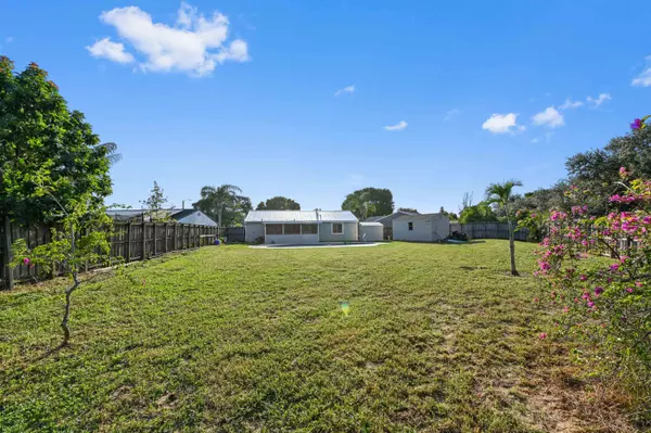 Royal Palm Beach, FL 33411,1373 Elmbank WAY