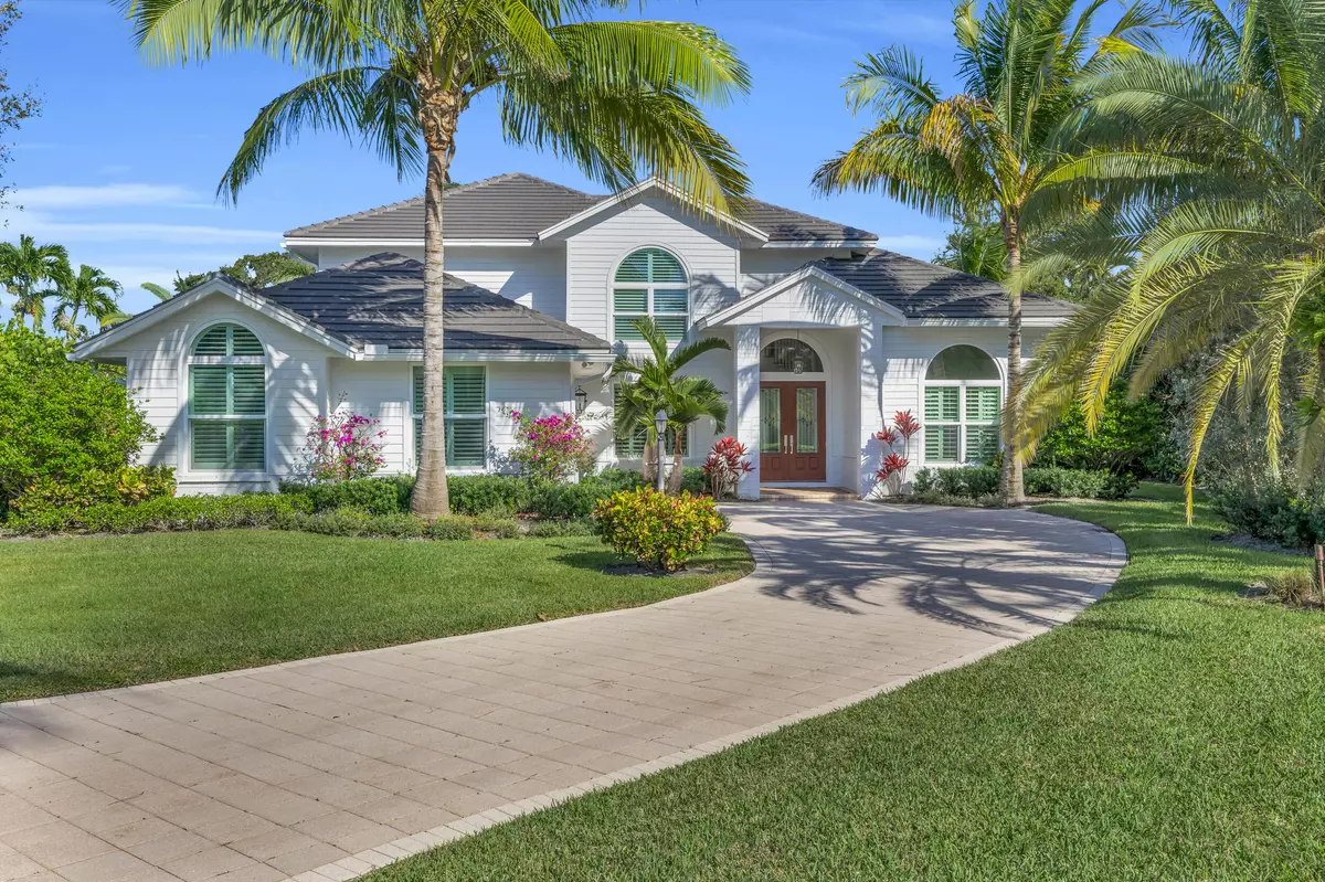 Tequesta, FL 33469,18406 SE Lakeside DR