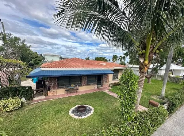 815 South RD, Boynton Beach, FL 33435