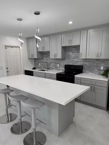 412 SE 21st AVE B, Boynton Beach, FL 33435