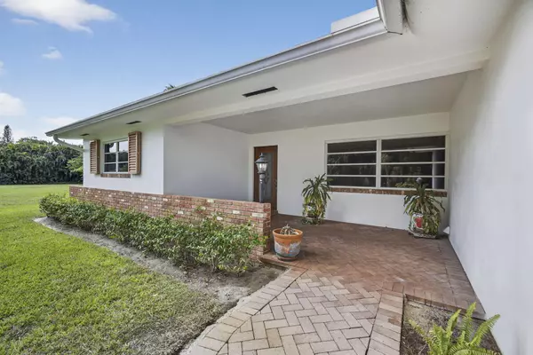 Palm Beach Gardens, FL 33418,8855 N Bates RD