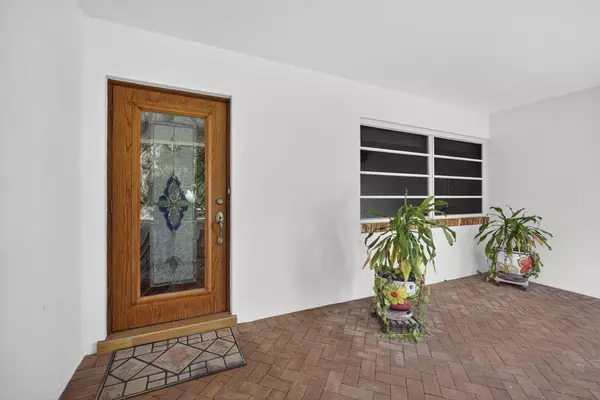 Palm Beach Gardens, FL 33418,8855 N Bates RD