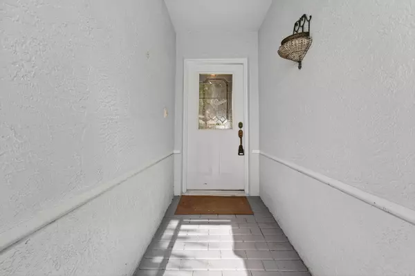 Boynton Beach, FL 33472,8393 Logia CIR