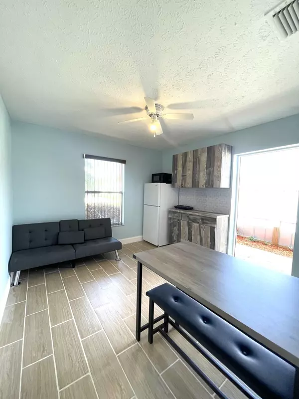 Stuart, FL 34997,5753 SE SE Mercedes AVE