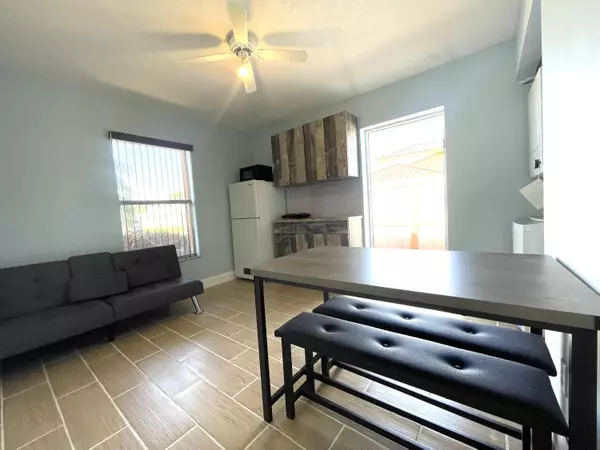 Stuart, FL 34997,5753 SE SE Mercedes AVE