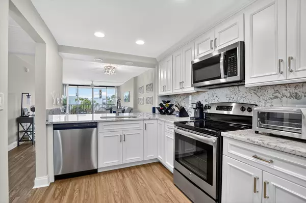 4 Royal Palm WAY 3020, Boca Raton, FL 33432