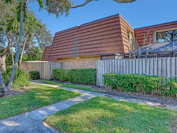 1415 14th LN, Palm Beach Gardens, FL 33418