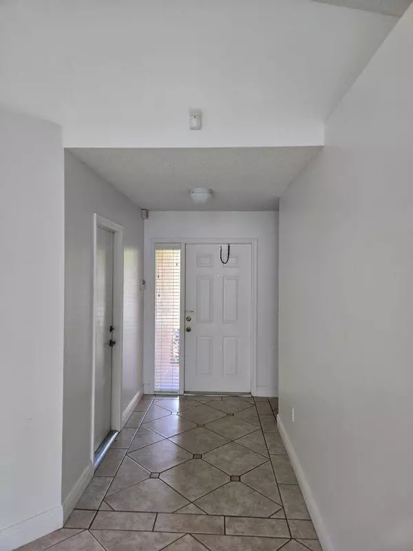 Pembroke Pines, FL 33028,16514 NW 3rd ST