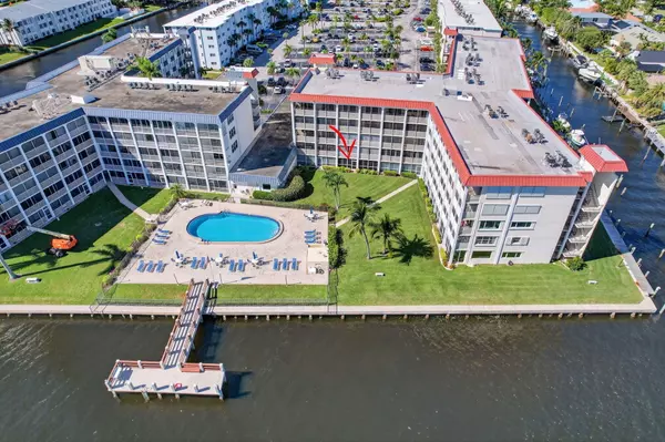 North Palm Beach, FL 33408,105 Paradise Harbour BLVD 102