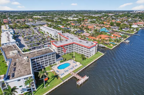 North Palm Beach, FL 33408,105 Paradise Harbour BLVD 102