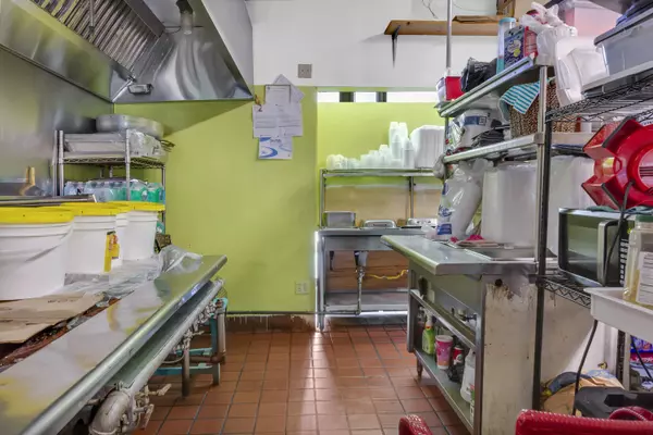 Boynton Beach, FL 33435,109 E Boynton Beach BLVD