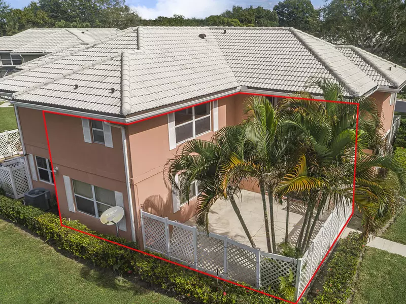 1923 Stratford WAY, West Palm Beach, FL 33409