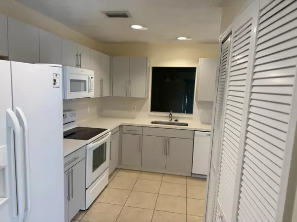 Wellington, FL 33414,1218 White Pine DR