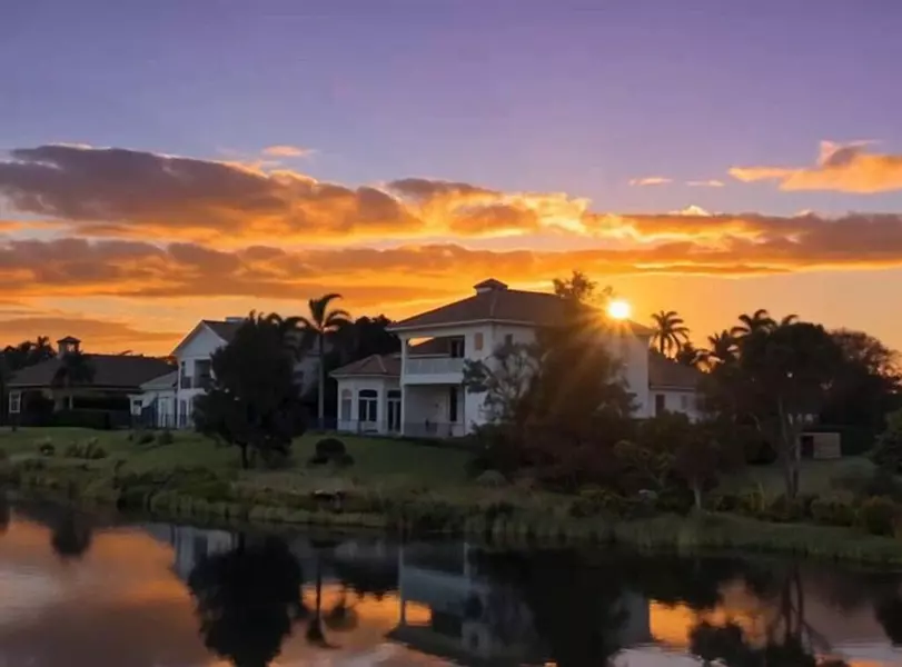 118 SE Rio Casarano, Port Saint Lucie, FL 34984