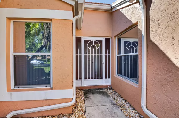 Boynton Beach, FL 33437,5634 Royal Lake CIR