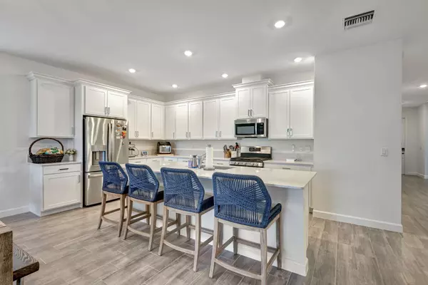 The Acreage, FL 33470,1617 Whistlegrass LN