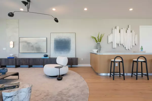 West Palm Beach, FL 33401,1333 S Flagler DR 1201