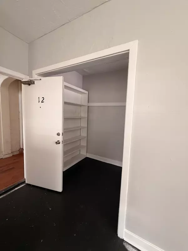 West Palm Beach, FL 33401,523 24th ST 12