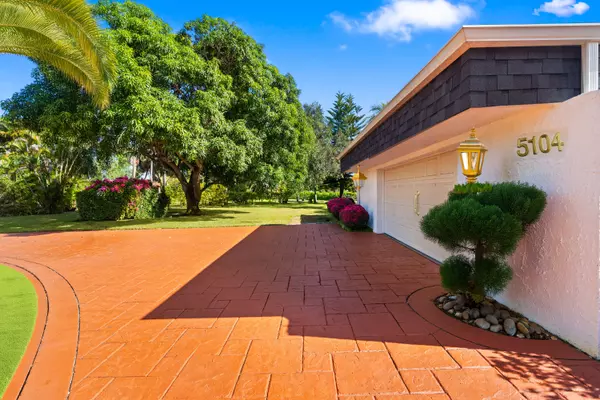 Tamarac, FL 33319,5104 E White Oak LN