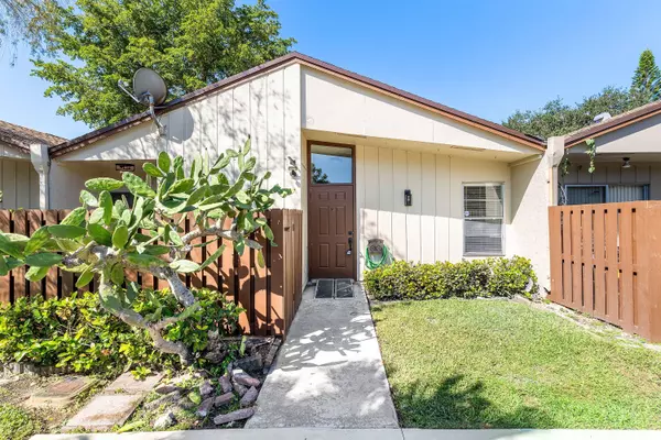 Boca Raton, FL 33428,22289 Timberly DR