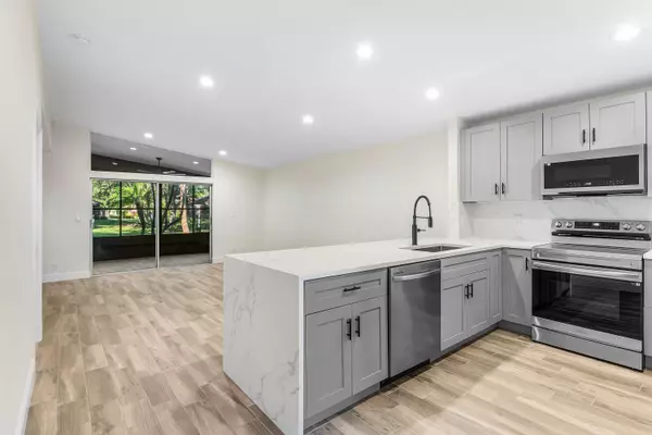 Boca Raton, FL 33428,22289 Timberly DR