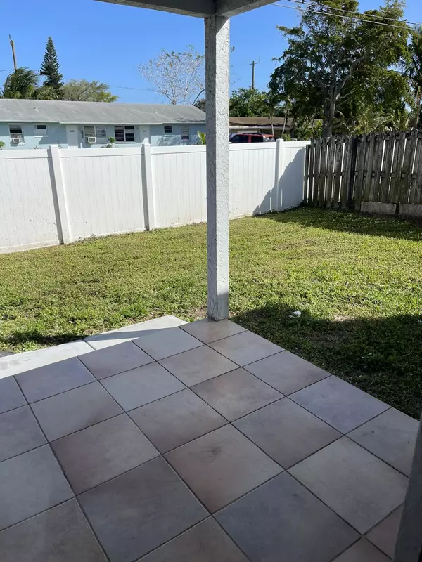 Palm Springs, FL 33461,3816 Woodridge TER