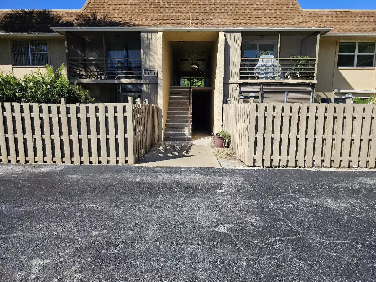 Boca Raton, FL 33486,1301 NW 12th AVE 415a