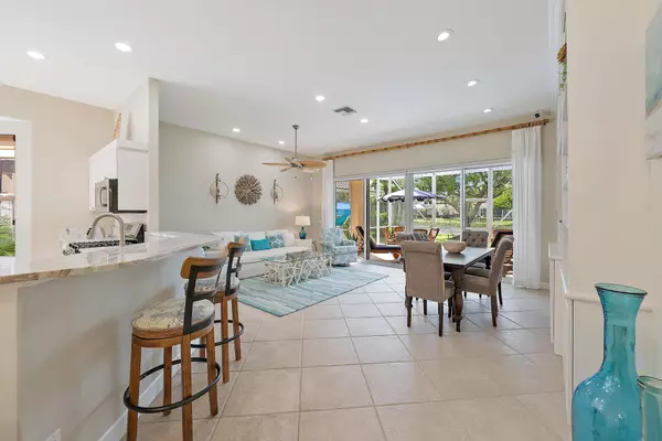 Palm Beach Gardens, FL 33418,718 Pinehurst WAY