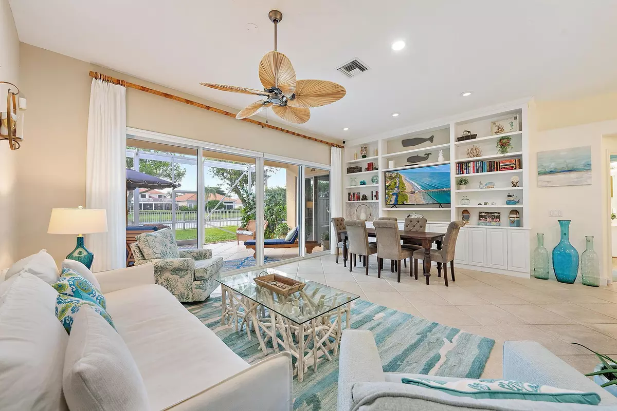 Palm Beach Gardens, FL 33418,718 Pinehurst WAY