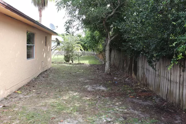 Boynton Beach, FL 33437,10066 Boynton Place CIR