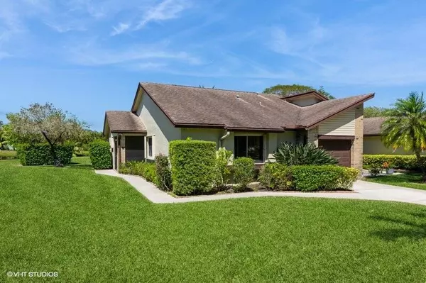 Royal Palm Beach, FL 33411,148 Village Walk DR 24