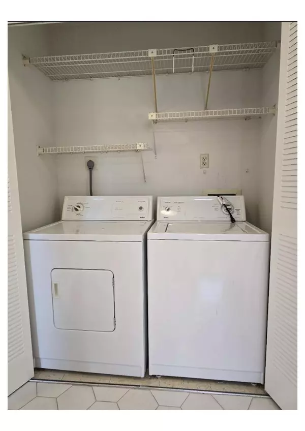 West Palm Beach, FL 33411,163 Lake Gloria Drive DR