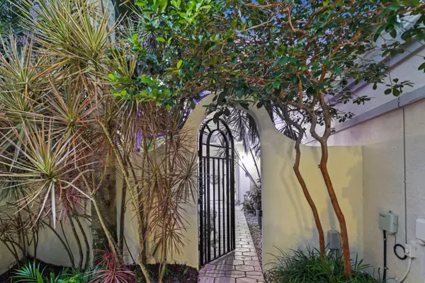 Delray Beach, FL 33484,16673 Madrid CT