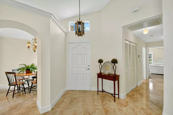 West Palm Beach, FL 33411,9333 Heathridge DR